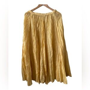 100%silk crinkled texture maxi skirt size M made by Anna Gray yellow